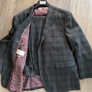 PERRY ELLIS SLIM FIT WINDOWPANE SUIT